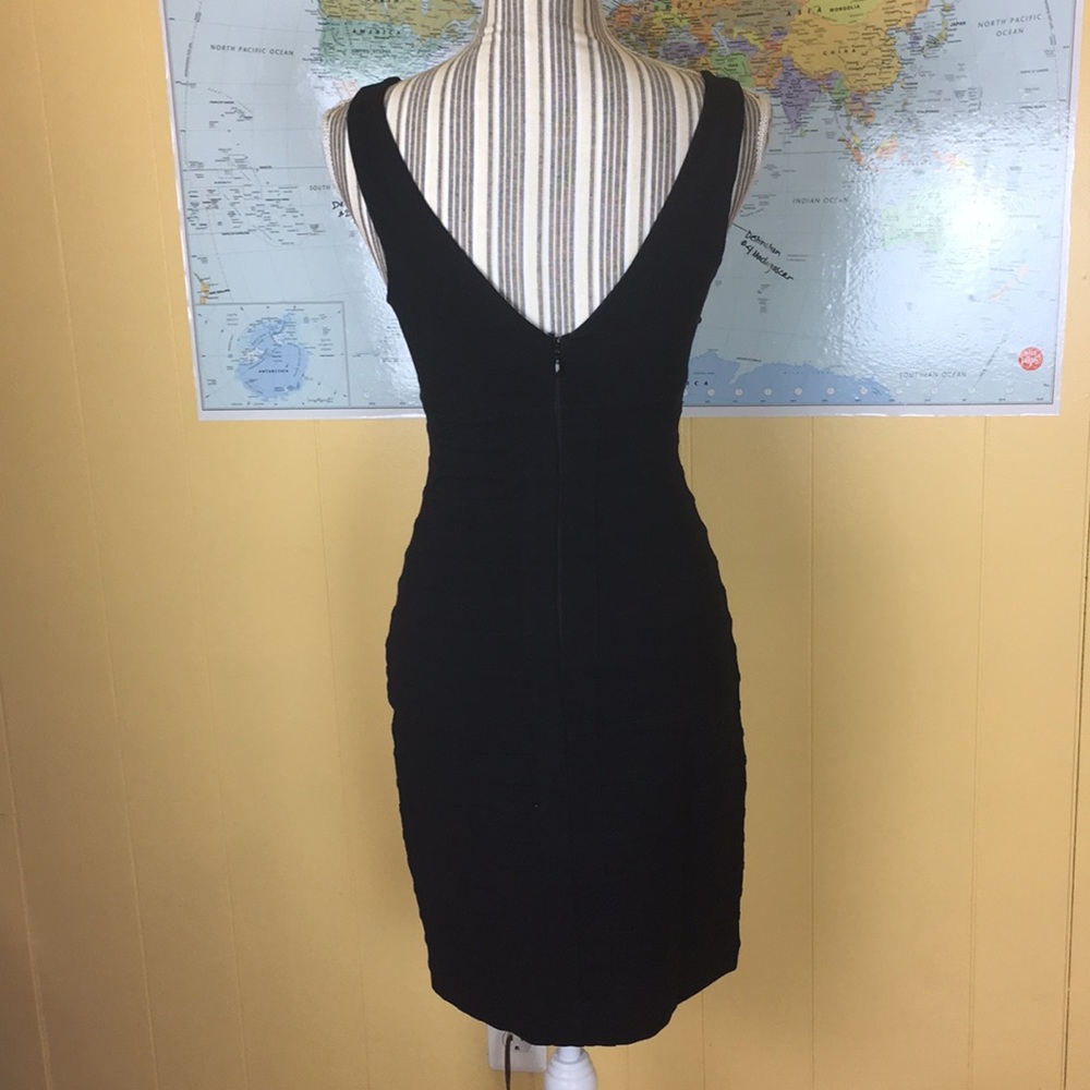 🎉NWT🎉Express Contour Little Black Dress - Picture 7 of 7